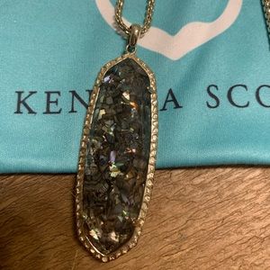 Kendra Scott Necklace - special edition !